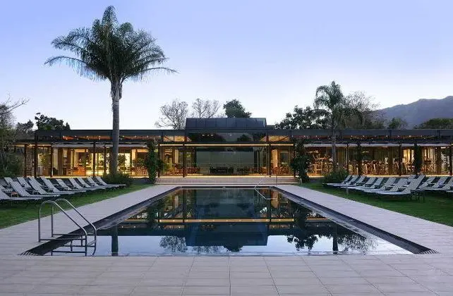 Vineyard Hotel - Havuz