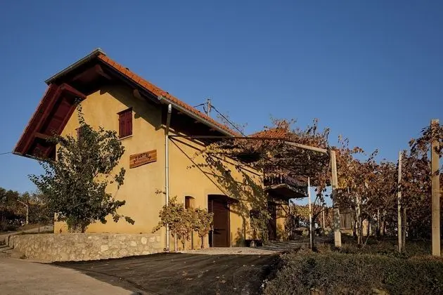 Vineyard Cottage Brodaric