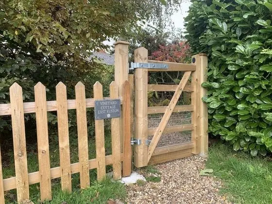 Vineyard Cottage - Norfolk at its Best