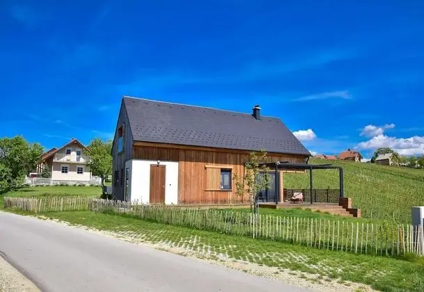 Vineyard Eco House Vukan