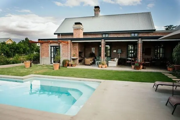 Vineyard Views Country House