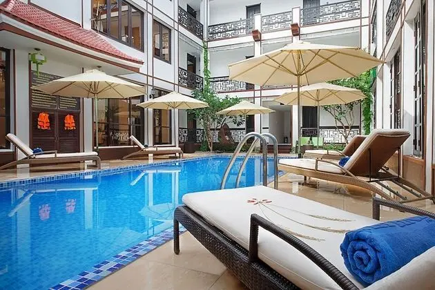 Vinh Hung 2 City Hotel - Havuz