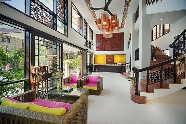Vinh Hung 2 City Hotel - Lobi