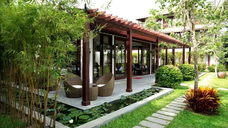 Vinh Hung Emerald Resort