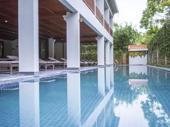 Vinh Hung Old Town Hotel - Havuz