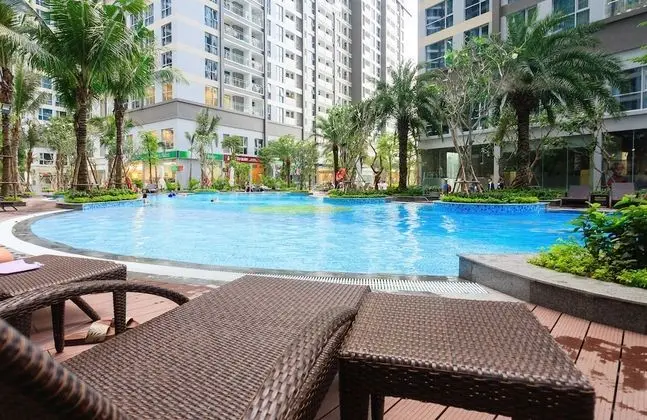 Vinhomes Golden River Luxury Apartment - Havuz