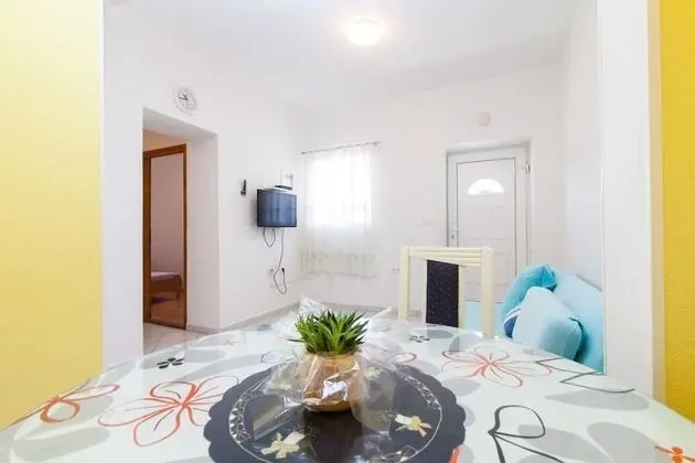 Villa Vinko - With Four Rooms - H - Yerinde Yemek
