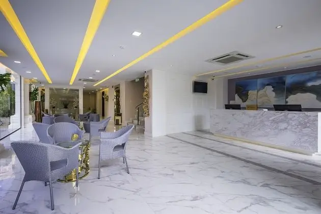 Vinny Boutique Hotel - Lobi