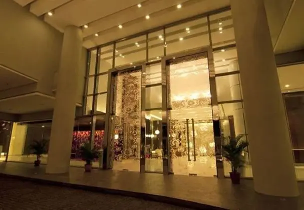 Vinos Asia at Swiss Garden - Lobi