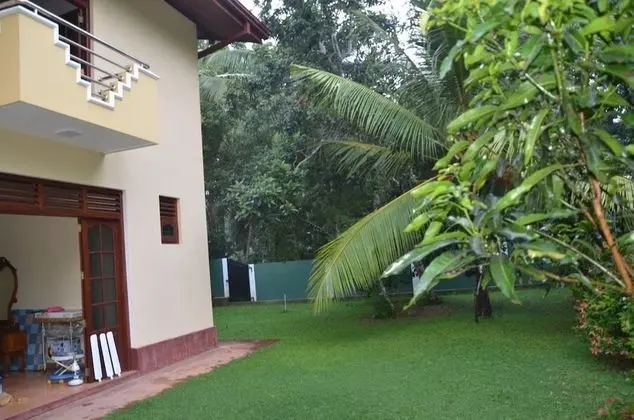 Villa Vinses In Hikkaduwa