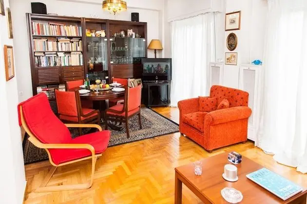 Vintage Apartment in Downtown Athens