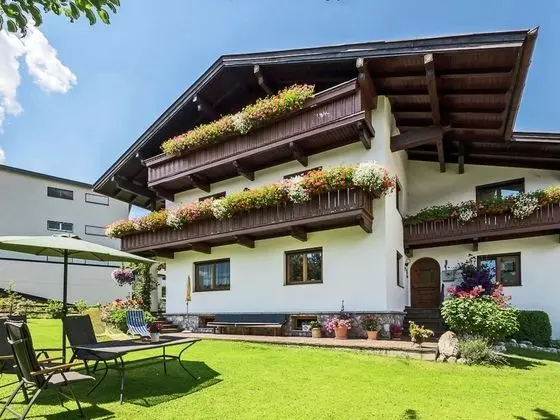 Vintage Apartment in Fügen near Ski Area - Dış Mekan