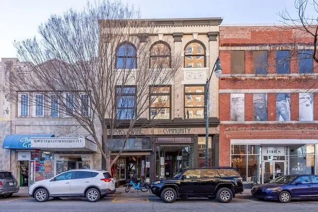 Vintage Architecture meets modern style