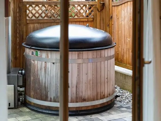 Vintage Chalet with Sauna & Hot Tub in Kaprun - Dış Mekan