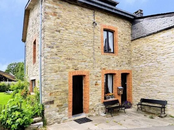 Vintage Cottage With Shared Garden in Paliseul