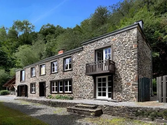 Vintage Holiday Home With Barbecue in Rendeux