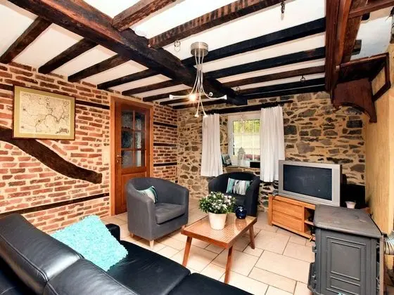 Vintage Holiday Home in Durbuy With Terrace, Garden, Parking