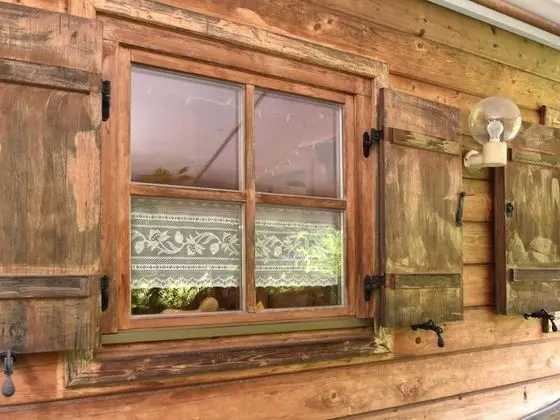 Vintage Holiday Home in Grafenried With Garden - İç Mekan