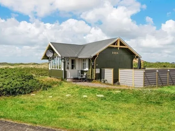 Vintage Holiday Home in Rømø near Beach