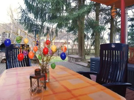 Vintage Holiday Home in Trieb With Terrace - Oda Düzeni
