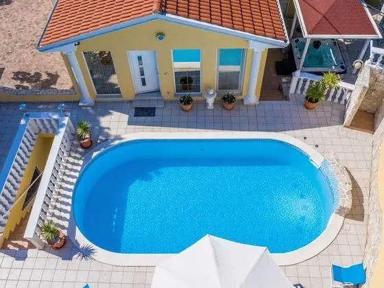 Vintage Villa in Istria near Sea