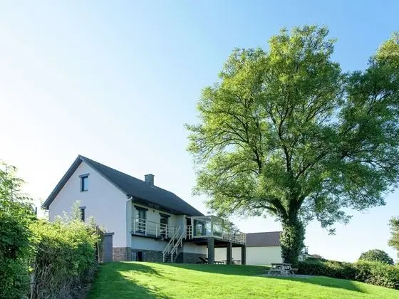 Vintage Villa With Private Garden in Rendeux - Dış Mekan