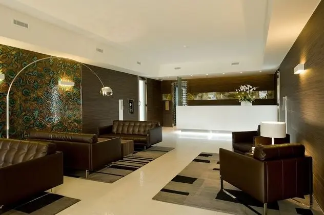 Viola Mhotel - Lobi