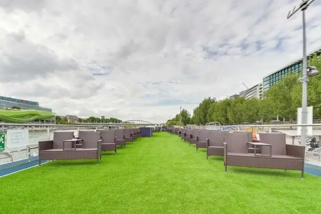 VIP Paris Yacht Hotel - Dış Mekan