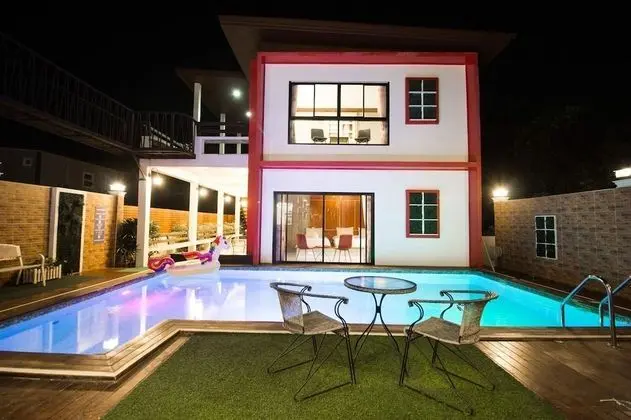 Virawan Pool Resort Koh Larn - Havuz