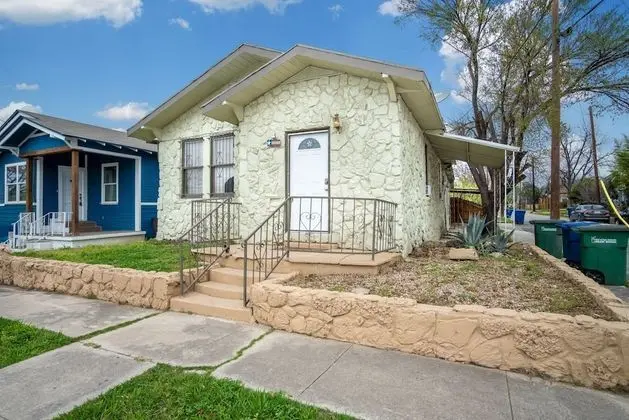 Virginia #A Cozy 2ba/1ba Near Downtown Sleeps 8