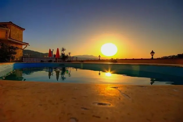 Virginia Hotel - Havuz
