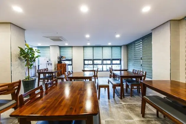 Virginia Hotel - Yerinde Yemek