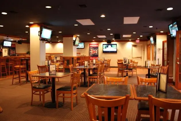 Viscount Suite Hotel