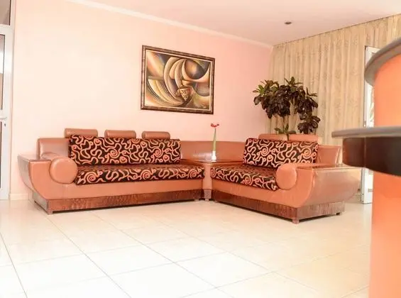 Visit Kigali and Have a Wonderfully Stay at Nobilis Senior Suite - İç Mekan