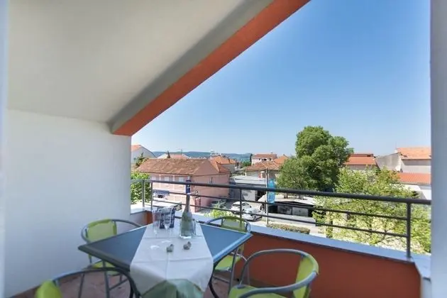 Višnja - Free Parking - B2