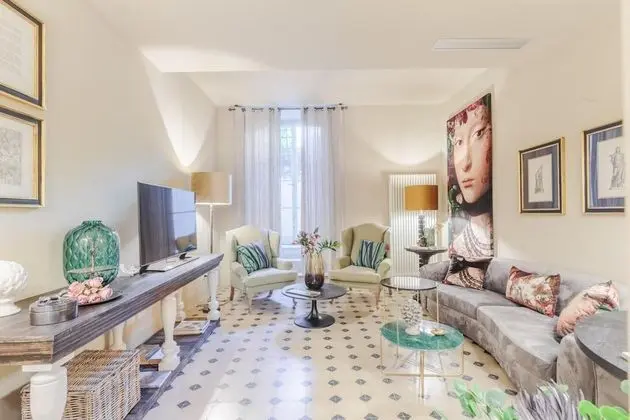 Vissi D Arte a Luxury Ground Floor Apartment With Private Garden Inside the Walls of Lucca