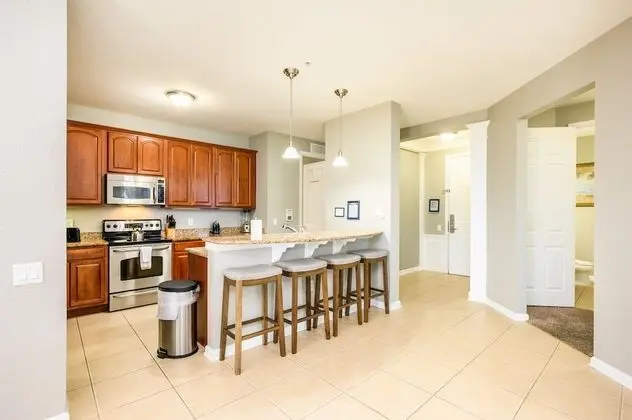Vista Cay Resort Direct Condos by Millennium Management - Mutfak