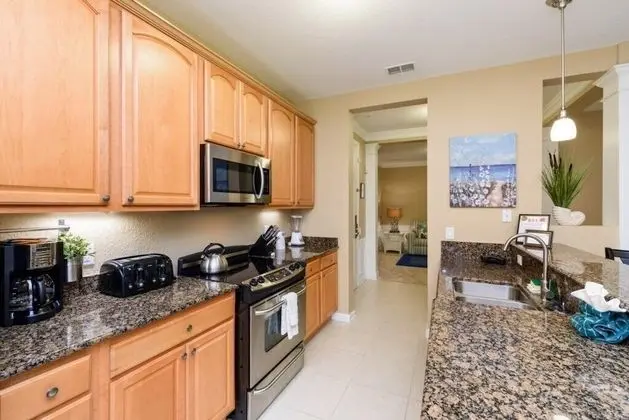Vista Cay Resort Direct Condos by Millennium Management - Oda