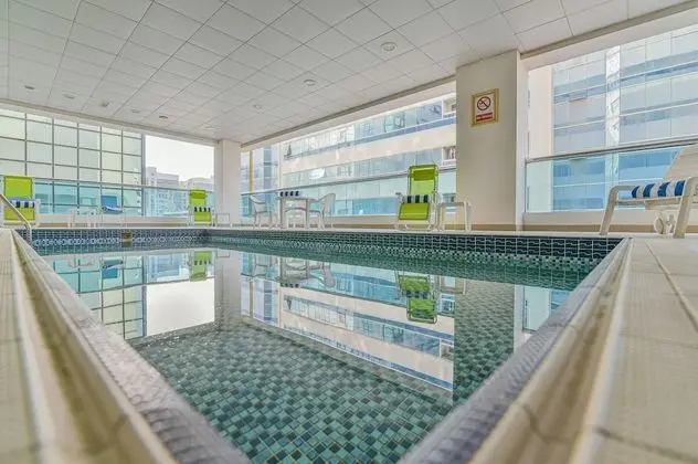 Vista Deluxe Hotel Apartments - Havuz