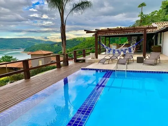 Vista do Lago - Casa para 16 pessoas com 4 quartos
