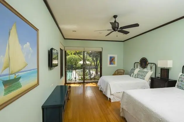 Vista Hermosa Ocean Views - Oda