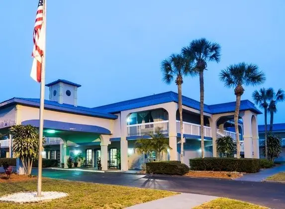 Vista Inn & Suites