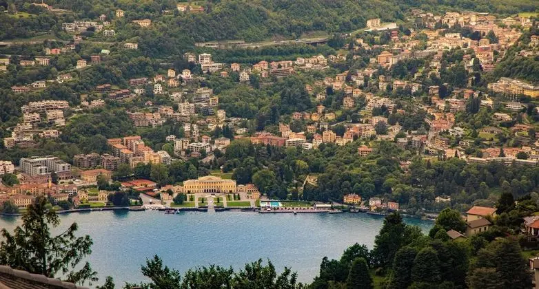 Hotel Vista Lago