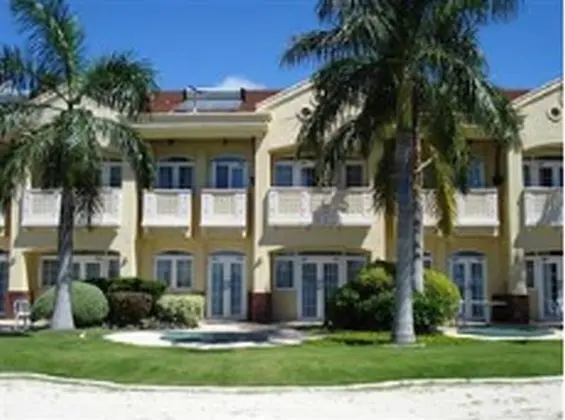 Vista Mar Beach Resort & Country Club