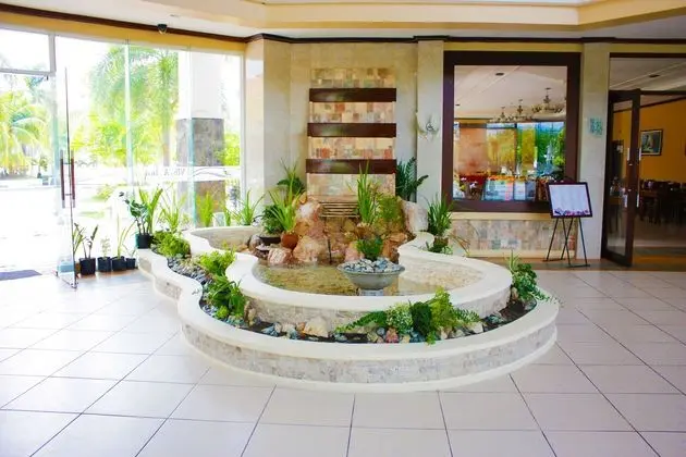 VISTA MARINA HOTEL AND RESORT - Lobi
