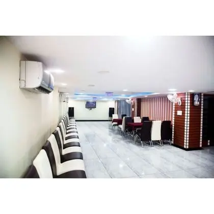 Vista Rooms At M.P Nagar - İç Mekan