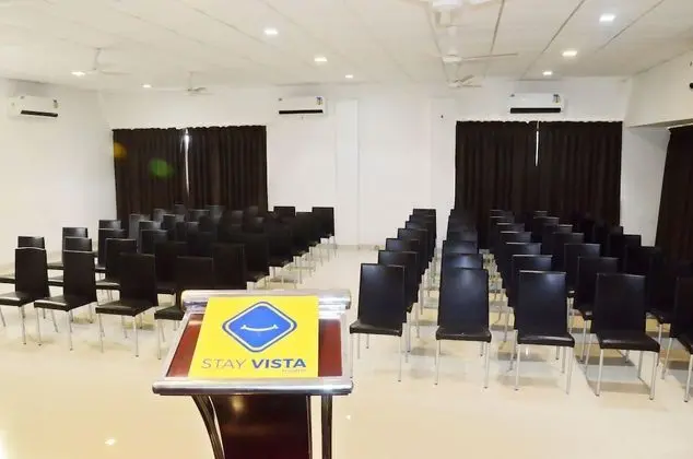 Vista Rooms At Mill corner Road - İş / Konferans