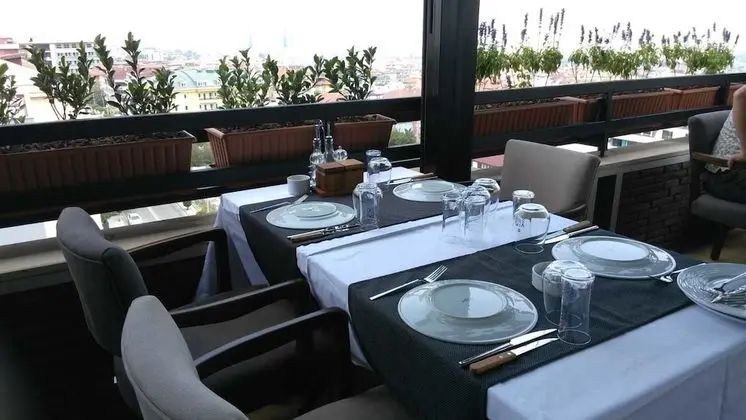 Vista Royal Hotel - Yerinde Yemek