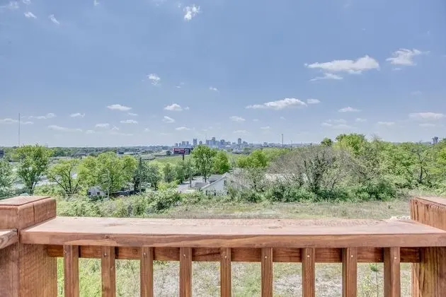 Visually Stunning 2BR 1.5BA Near Downtown ~ Balcony w/ City View