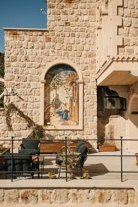 Vita Cave Suites - Genel